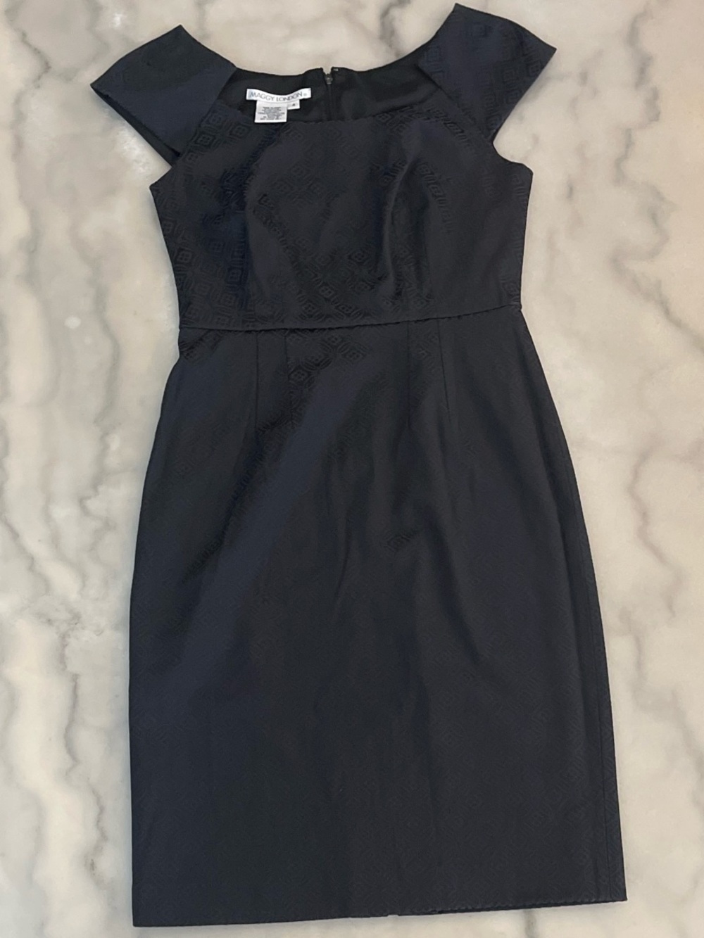 Maggy London Black Cap-Sleeve Midi Sheath Dress